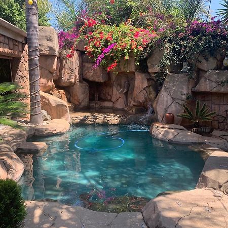 Eagle Rock Executive Guest House Кемптън Парк Екстериор снимка