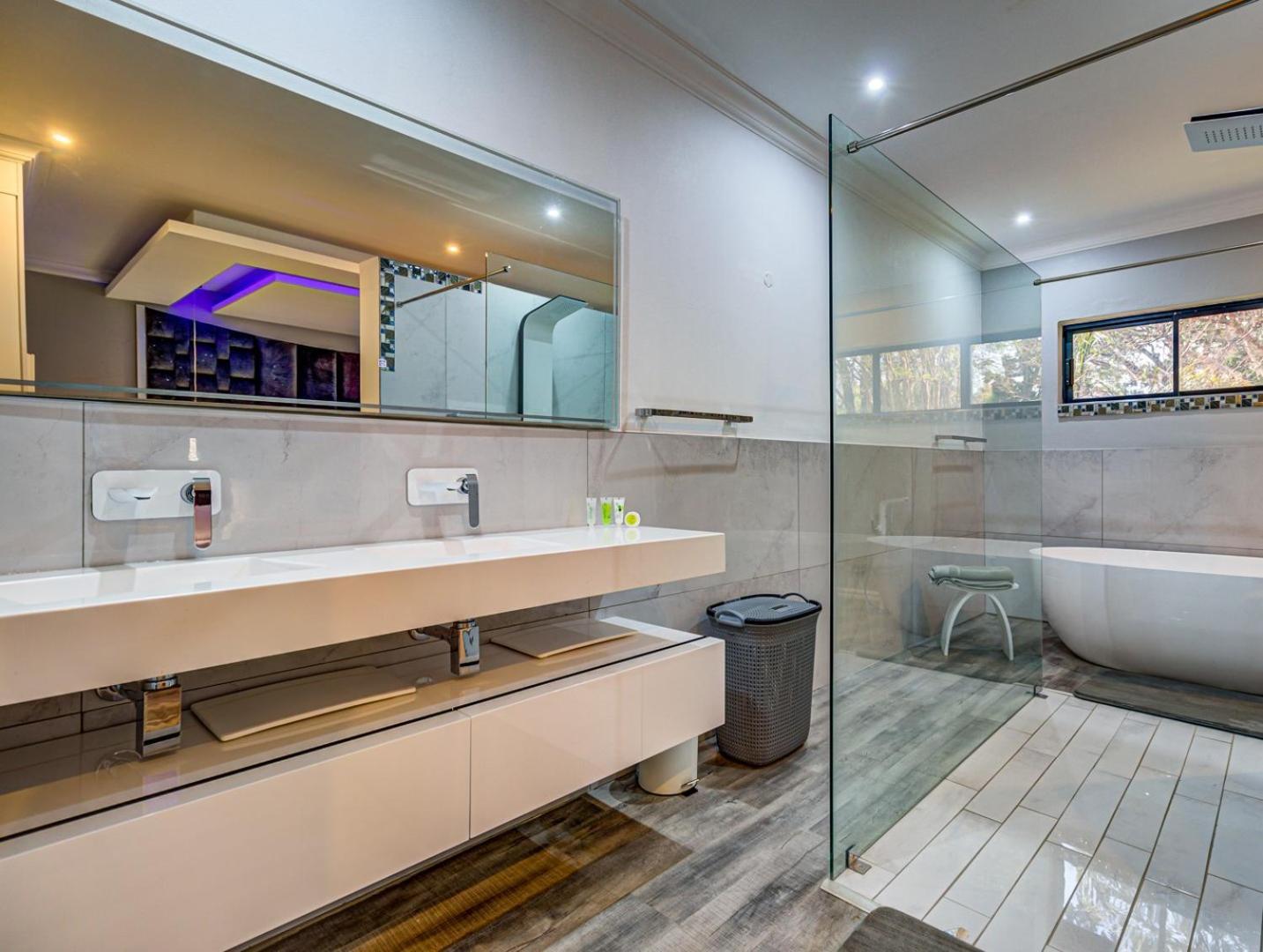 Eagle Rock Executive Guest House Кемптън Парк Екстериор снимка