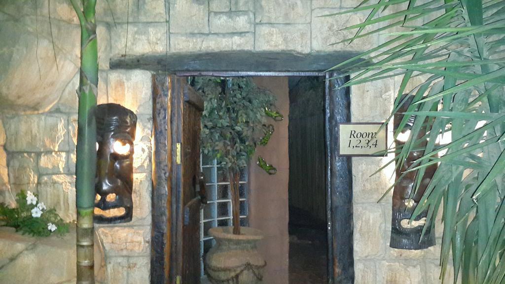 Eagle Rock Executive Guest House Кемптън Парк Екстериор снимка